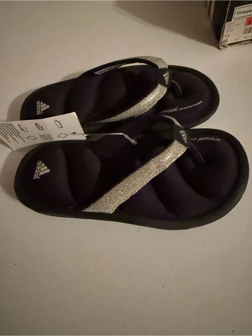 adidas girls flip